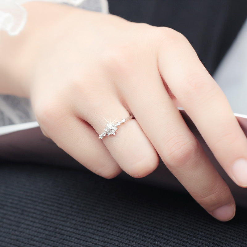 Luxury Snowflake Flower Ring Women