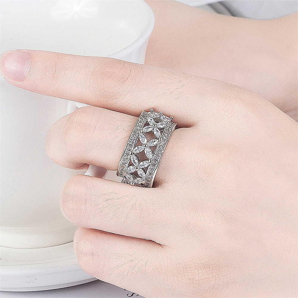 Luxury full zircon ring