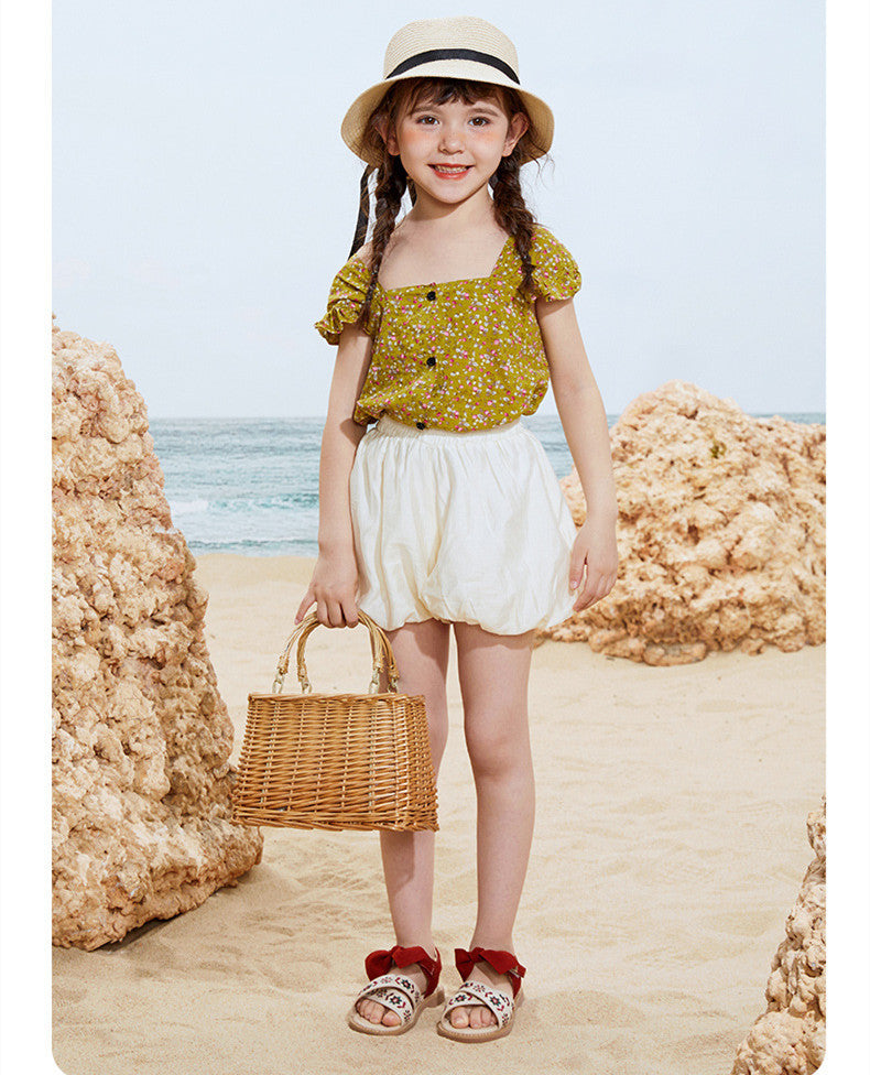 Children’s shoes with soft sole